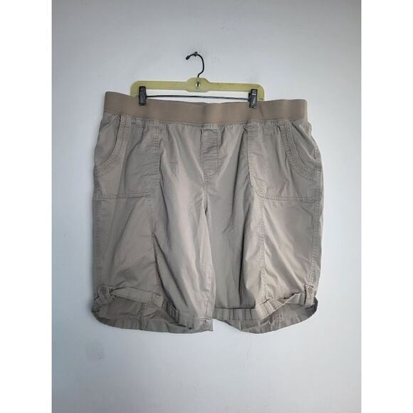 Catherine's Beige Taupe Pull On 8" Inseam Cotton Cargo Style Shorts size 2X - Picture 1 of 8